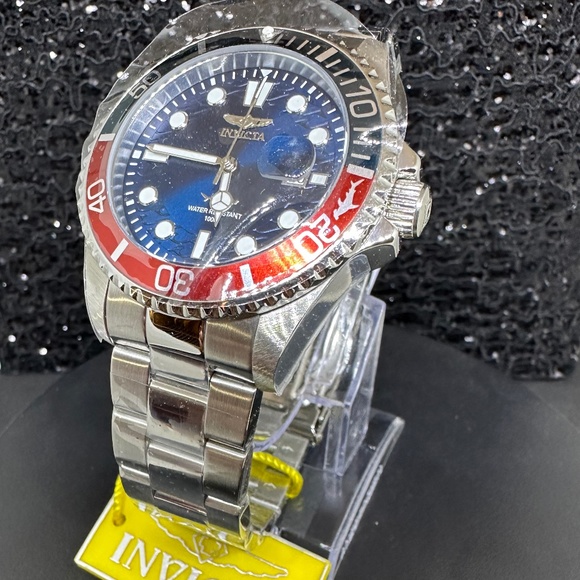 Men's (NWT) Blue over Red Divers Watch with a Silver Bracelet - Picture 3 of 4